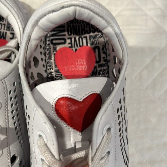Love Moschino white sneakers. - Picture 4 of 4